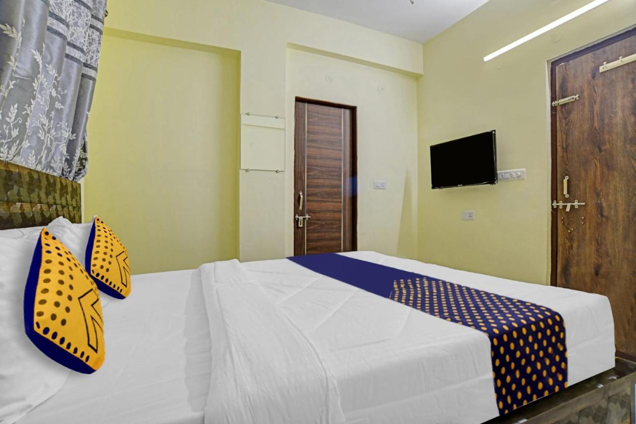 Koradi Hotel O Trinity Inn מראה חיצוני תמונה