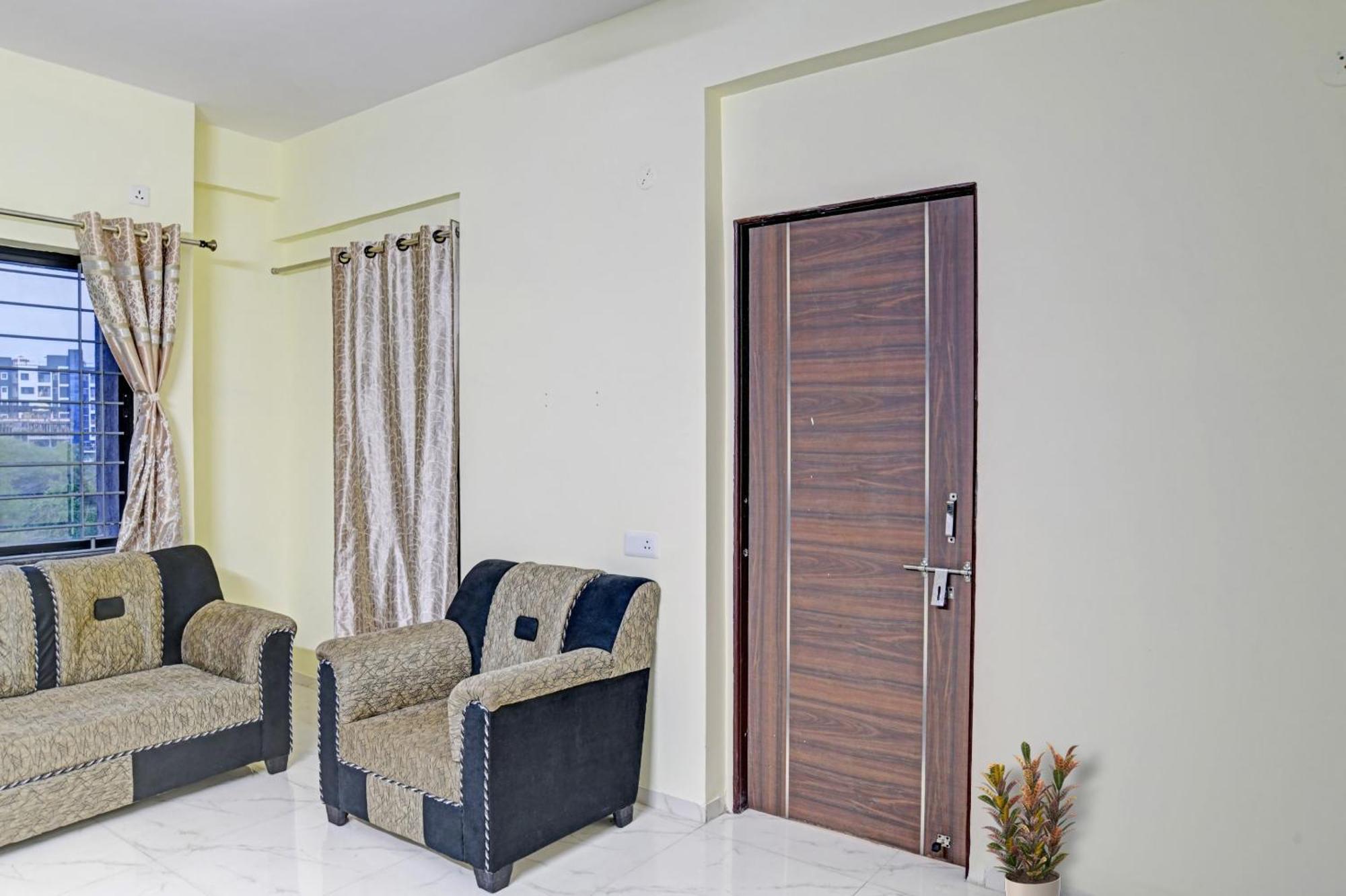 Koradi Hotel O Trinity Inn מראה חיצוני תמונה